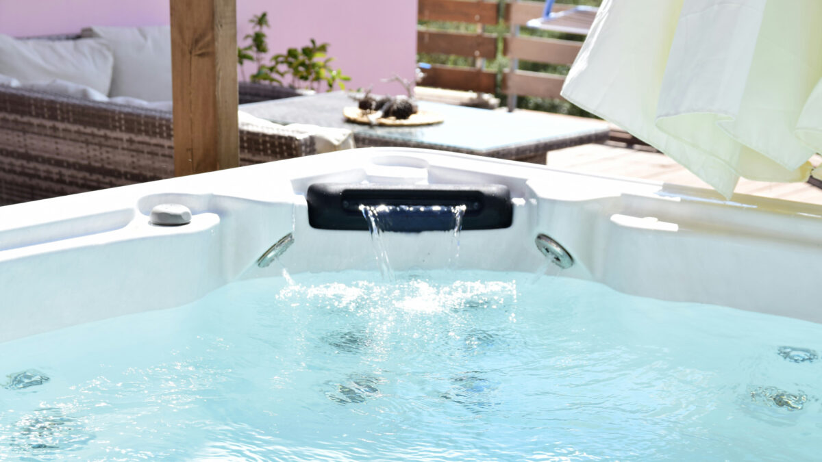 Filtre de spa : quand le changer et comment bien l'entretenir ?