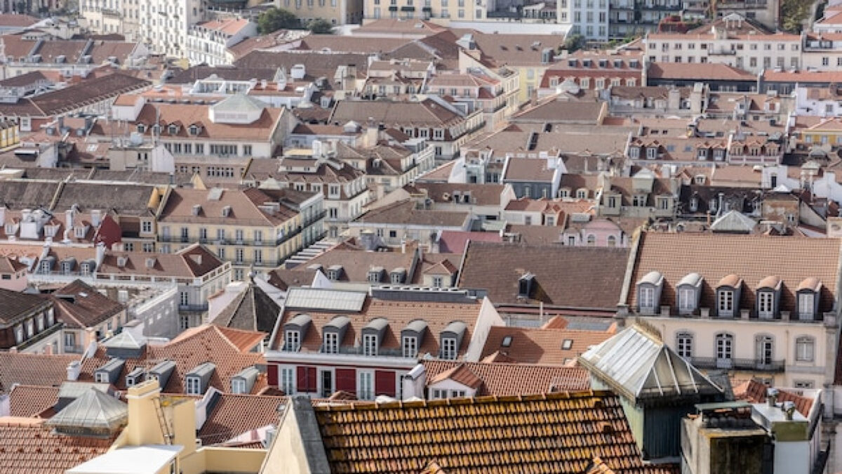 Toiture ancienne toulousaine : les solutions de rénovation adaptées